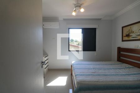Quarto Suíte de apartamento para alugar com 2 quartos, 85m² em Jardim Las Palmas, Guarujá