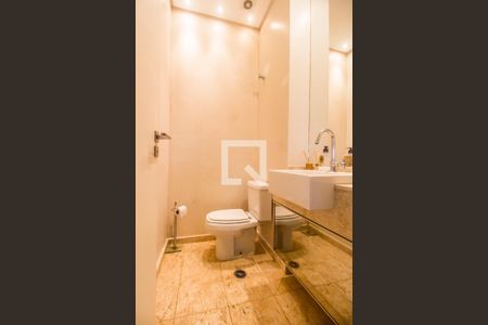 Lavabo de apartamento para alugar com 4 quartos, 284m² em Alphaville, Santana de Parnaíba