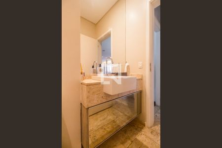 Lavabo de apartamento para alugar com 4 quartos, 284m² em Alphaville, Santana de Parnaíba
