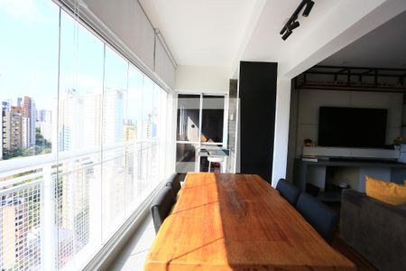 varanda  de apartamento à venda com 2 quartos, 72m² em Vila Andrade, São Paulo