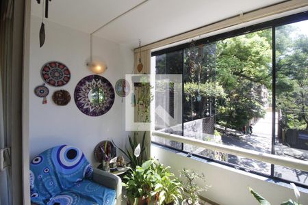 Sacada de apartamento à venda com 2 quartos, 115m² em Auxiliadora, Porto Alegre