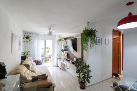 Sala de apartamento para alugar com 2 quartos, 80m² em Cosmos, Rio de Janeiro