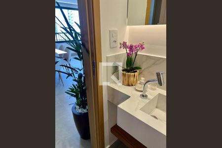 Lavabo de apartamento para alugar com 3 quartos, 97m² em Setor Bueno, Goiânia