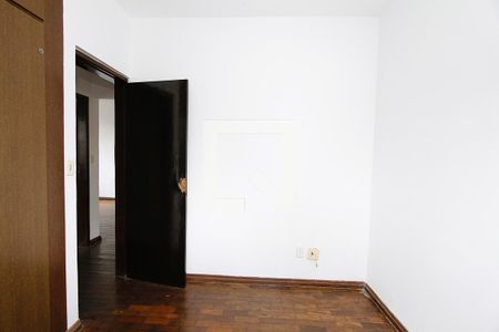 Quarto 2 de apartamento para alugar com 2 quartos, 50m² em Sagrada Família, Belo Horizonte