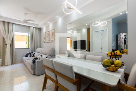 Sala de casa de condomínio à venda com 2 quartos, 59m² em Parada XV de Novembro, São Paulo