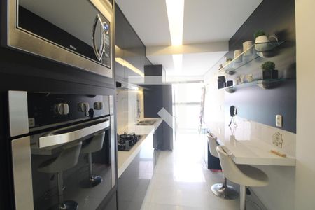 Cozinha de apartamento à venda com 1 quarto, 140m² em Usina Piratininga, São Paulo