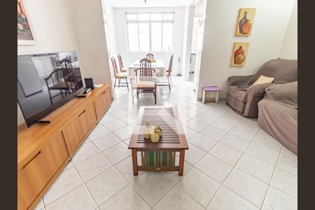 Sala de casa à venda com 3 quartos, 240m² em Vila Claudia, São Paulo