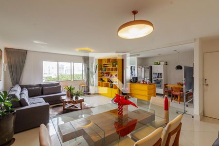 Sala de apartamento à venda com 2 quartos, 107m² em Vila Olímpia, São Paulo