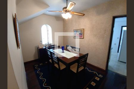 Casa à venda com 2 quartos, 150m² em Vila Carrão, São Paulo