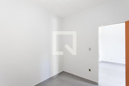 Quarto 1 de casa para alugar com 3 quartos, 100m² em Jaqueline, Belo Horizonte