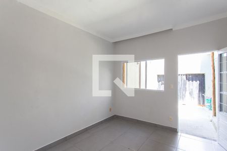 Sala de casa para alugar com 3 quartos, 100m² em Jaqueline, Belo Horizonte