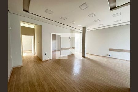 Sala  de casa para alugar com 8 quartos, 406m² em Centro, Uberlândia