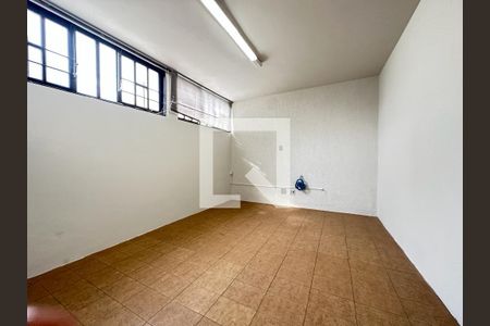 Quarto 6 de casa para alugar com 8 quartos, 406m² em Centro, Uberlândia