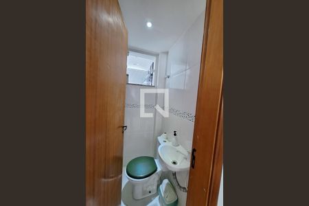 Lavabo de casa para alugar com 2 quartos, 100m² em Jardim Primavera, Duque de Caxias
