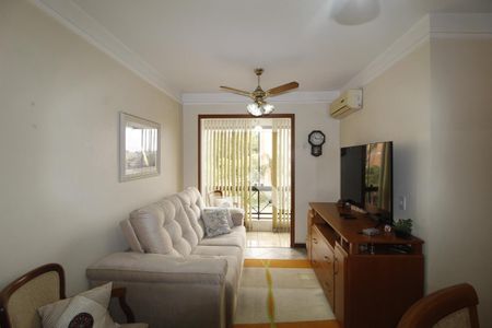 Sala de apartamento à venda com 2 quartos, 70m² em Jardim Carvalho, Porto Alegre