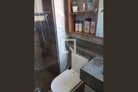 Banheiro de apartamento à venda com 2 quartos, 47m² em Penha de França, São Paulo