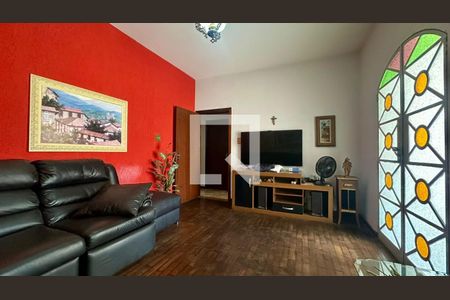 Sala de casa à venda com 6 quartos, 527m² em Monsenhor Messias, Belo Horizonte