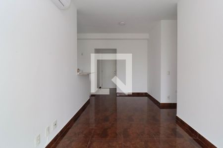Sala de apartamento à venda com 2 quartos, 72m² em Pinheiros, São Paulo