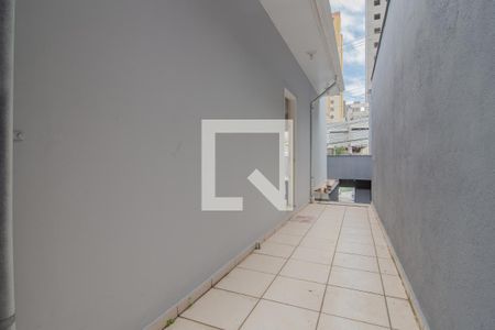 Corredor de casa para alugar com 2 quartos, 140m² em Vila Bocaina, Mauá