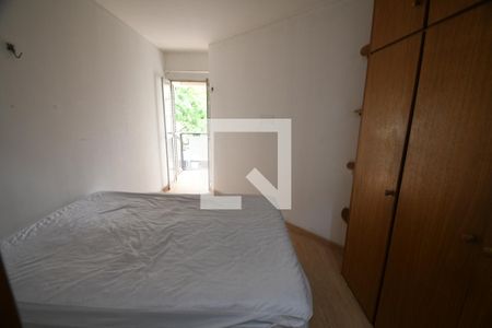Quarto de apartamento à venda com 1 quarto, 54m² em Cambuí, Campinas