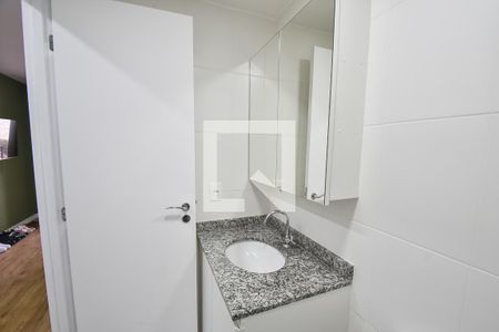 Banheiro de kitnet/studio para alugar com 1 quarto, 27m² em Ipiranga, São Paulo