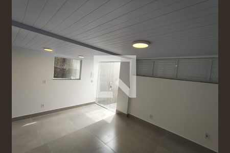 Sala/Quarto de casa de condomínio para alugar com 1 quarto, 45m² em Taquara, Rio de Janeiro