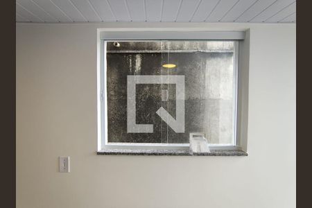 Sala/Quarto de casa de condomínio para alugar com 1 quarto, 45m² em Taquara, Rio de Janeiro