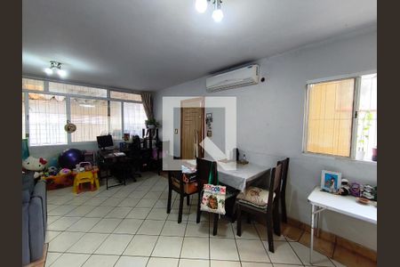 Sala de casa à venda com 3 quartos, 160m² em Cursinho, São Paulo