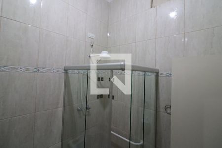 Banheiro de casa à venda com 2 quartos, 82m² em Bonfim, Osasco