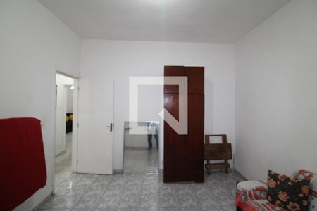 Quarto 2 de casa para alugar com 2 quartos, 80m² em Vila Vitorio Mazzei, São Paulo