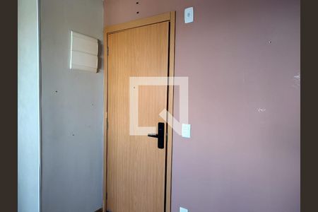 Corredor de apartamento à venda com 2 quartos, 44m² em Vila Barros, Guarulhos