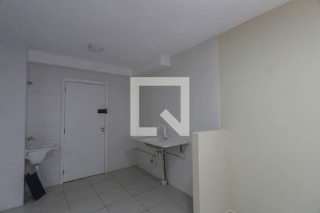 Sala/Cozinha de apartamento para alugar com 2 quartos, 33m² em Vila Ema, São Paulo