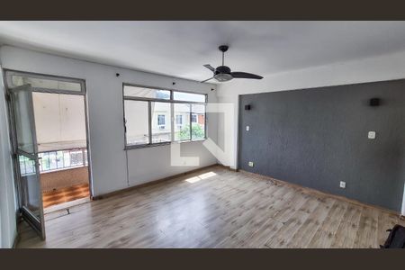Sala de apartamento à venda com 3 quartos, 98m² em Olaria, Rio de Janeiro