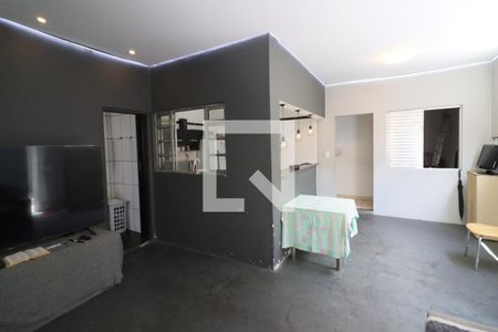 Sala de casa à venda com 4 quartos, 279m² em Pestana, Osasco