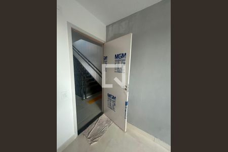 Detalhe - porta de apartamento para alugar com 2 quartos, 42m² em Vila Mutirao I, Goiânia