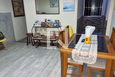 Sala de casa à venda com 4 quartos, 135m² em Centro, Niterói