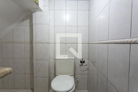 Lavabo de casa para alugar com 2 quartos, 120m² em Vila Araguaia, São Paulo