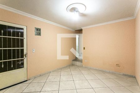 Sala 1 de casa para alugar com 2 quartos, 120m² em Vila Araguaia, São Paulo