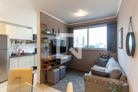 Sala de apartamento para alugar com 2 quartos, 50m² em Santa Ifigênia, São Paulo