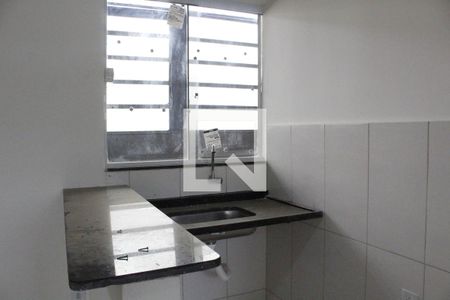 Sala/Cozinha de apartamento para alugar com 1 quarto, 45m² em Tanque, Rio de Janeiro