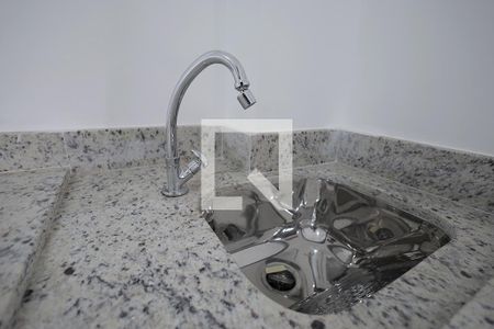 Sala/Cozinha de apartamento para alugar com 1 quarto, 47m² em Parque das Nações, Santo André