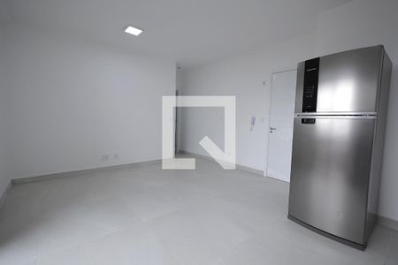 Sala/Cozinha de apartamento para alugar com 1 quarto, 47m² em Parque das Nações, Santo André