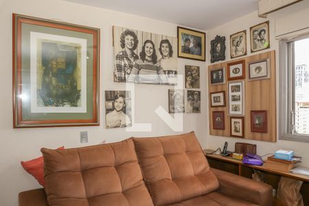 Sala de TV de apartamento à venda com 2 quartos, 196m² em Perdizes, São Paulo