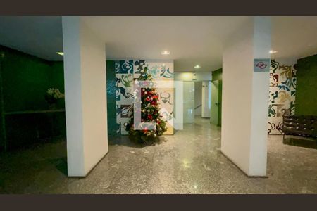 Hall de entrada de apartamento à venda com 3 quartos, 180m² em Jardim Paulista, São Paulo