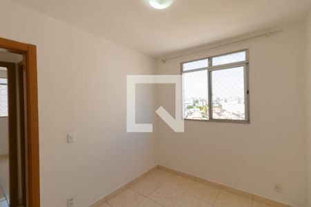 Quarto de apartamento para alugar com 2 quartos, 50m² em Castelo, Belo Horizonte