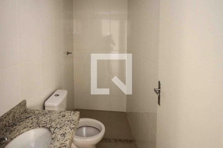 Banheiro de apartamento para alugar com 2 quartos, 38m² em Cidade Líder, São Paulo