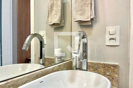 Lavabo de apartamento à venda com 3 quartos, 165m² em Jardim Prudência, São Paulo