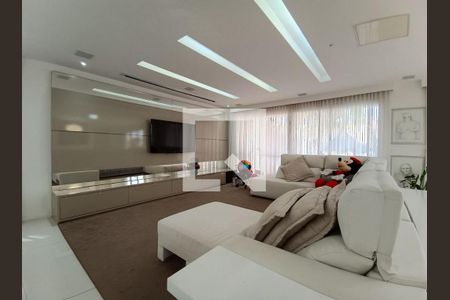 Sala de casa de condomínio à venda com 4 quartos, 600m² em Barra da Tijuca, Rio de Janeiro