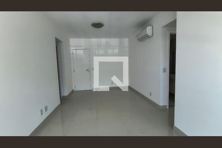 Sala de apartamento à venda com 2 quartos, 74m² em Barra da Tijuca, Rio de Janeiro
