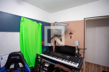 Quarto 2 de apartamento para alugar com 2 quartos, 41m² em Vila Alice, Diadema